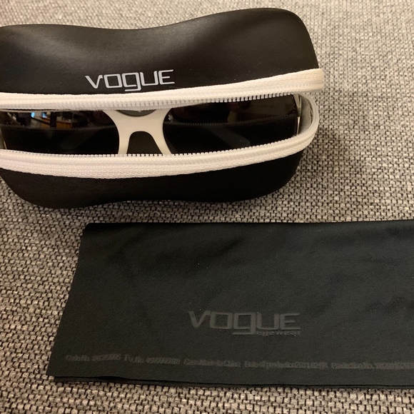 VOGUE white-framed, Silver Hardware Sunglasses